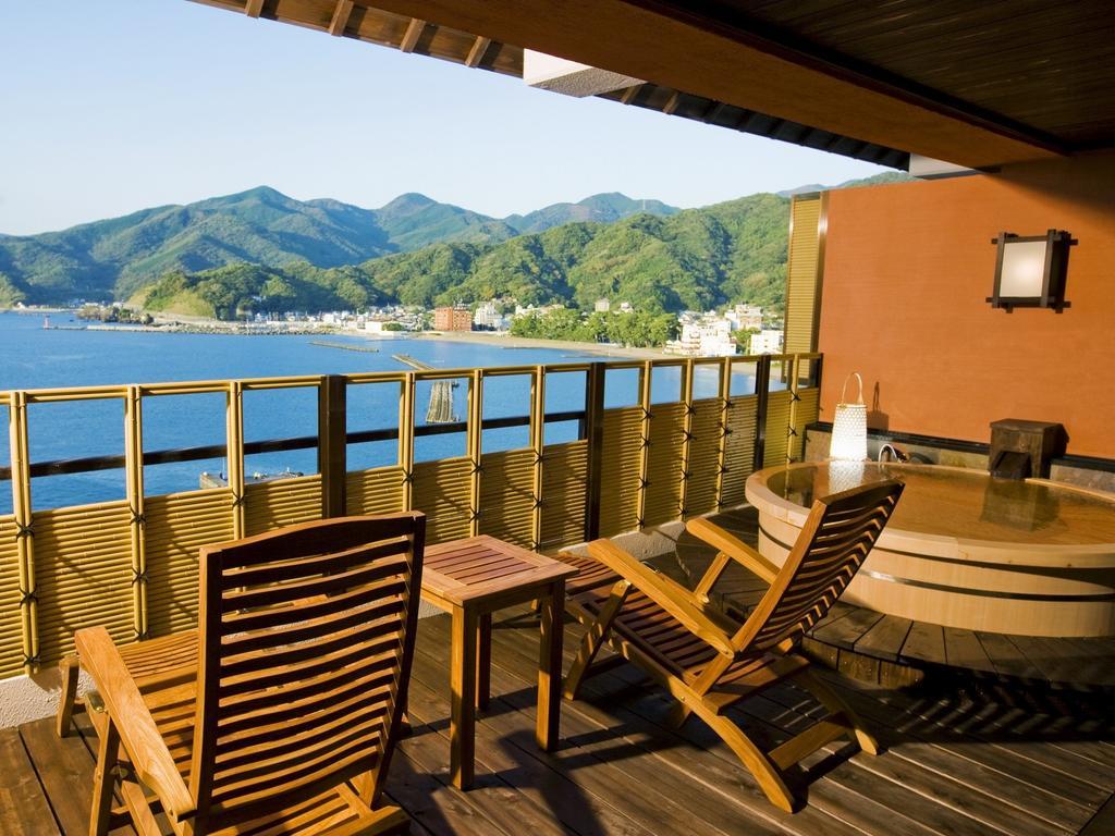 新海花亭泉温泉旅馆 4*