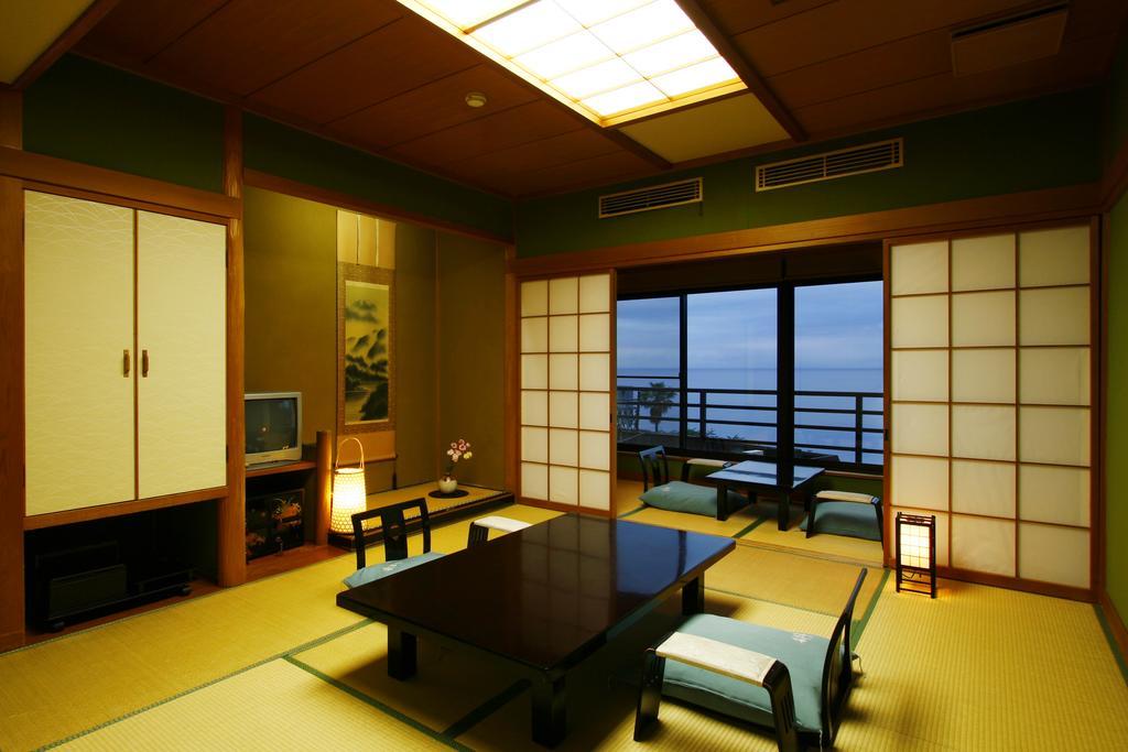 新海花亭泉温泉旅馆 4*