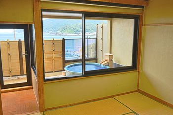 新海花亭泉温泉旅馆 伊豆